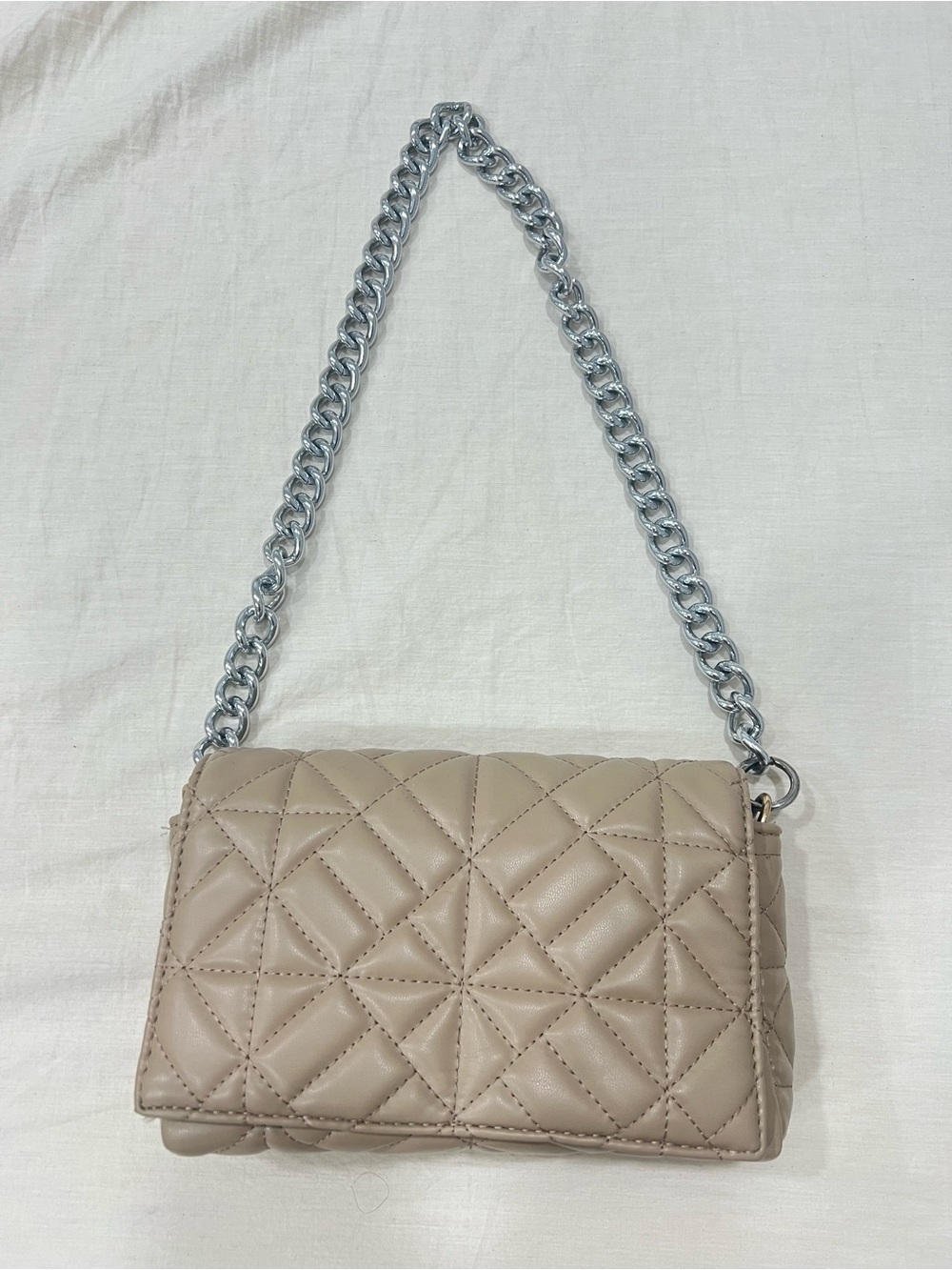 Quilted Beige Chain Shoulder Bag - Classic Women's Crossbody